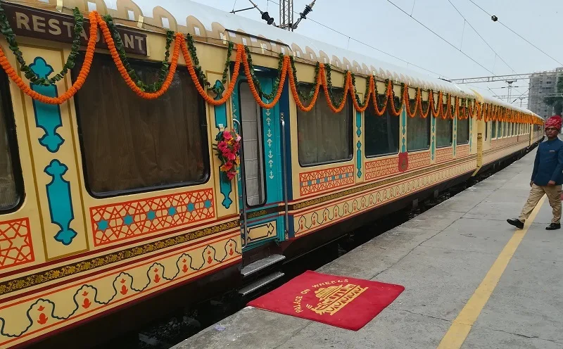 palace on wheels trip updates package